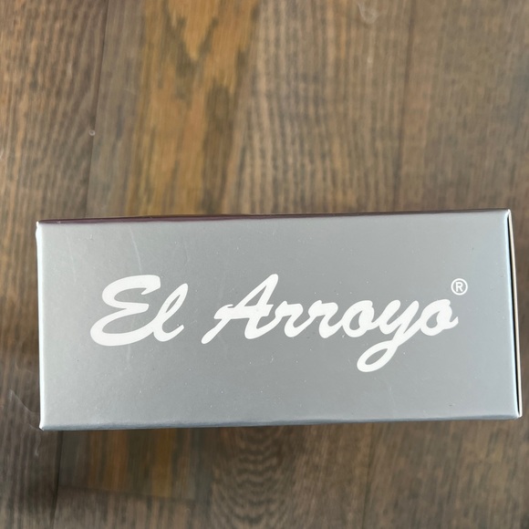 El Arroyo Collectible Christmas Ornament - Picture 2 of 4